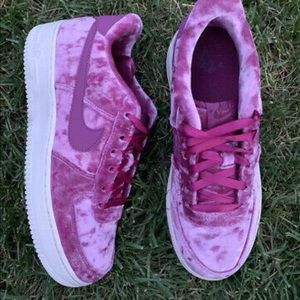 Air Force 1 crushed velvet magenta